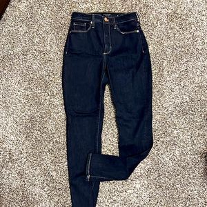Banana Republic dark wash skinny jeans size 27